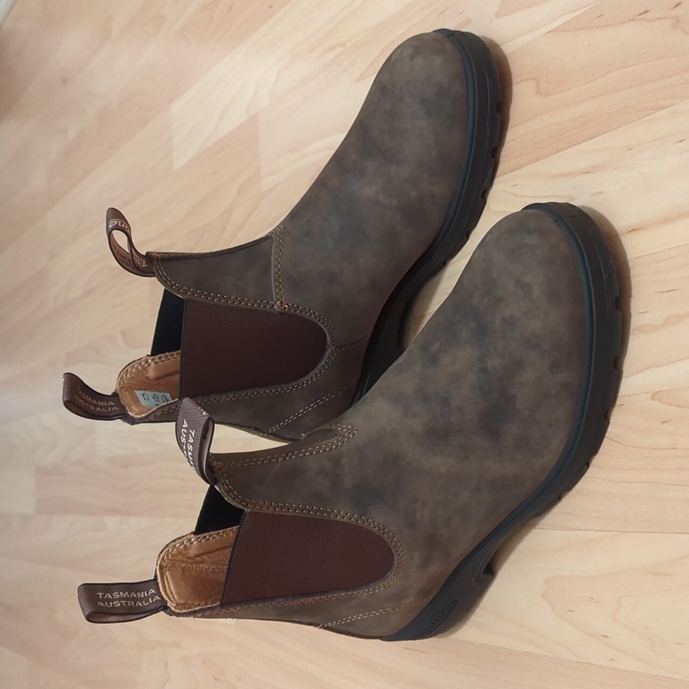 NEW Blundstone #585 Rustic Brown